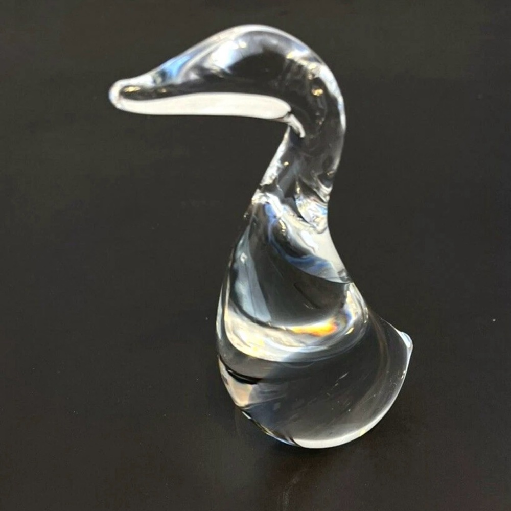Steuben Crystal Swan Sculpture